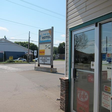 Fundy Spray Motel Middleton Экстерьер фото