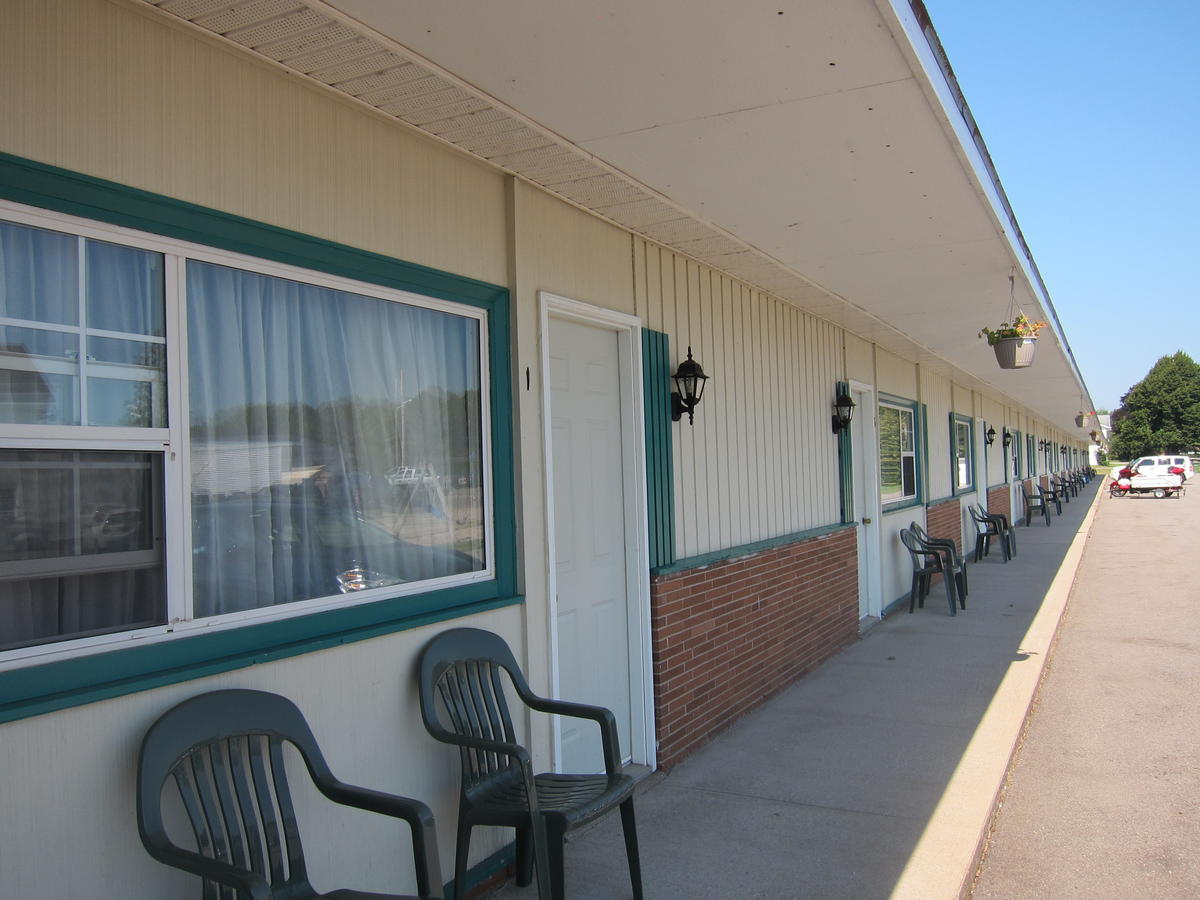 Fundy Spray Motel Middleton Экстерьер фото